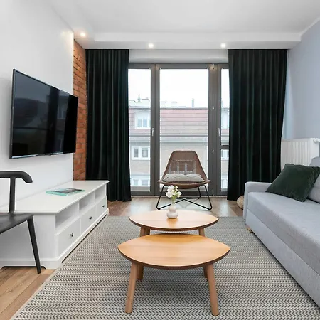Apartman Przytulny Z Parkingiem Blisko Starego Miasta By Renters